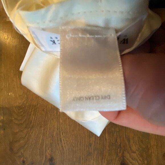 White House Black Market Womens Pants Ivory Size 2 Flare - Picture 7 of 9